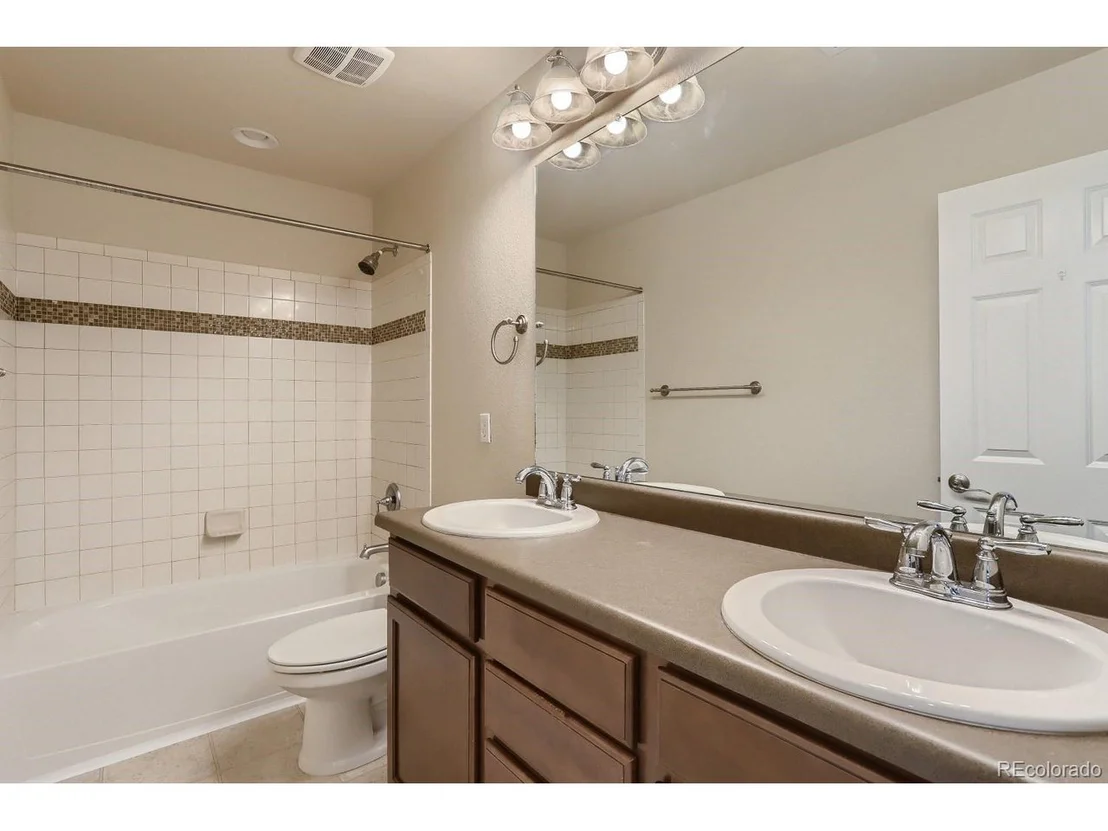 Photo of 4951 Eagan Cir