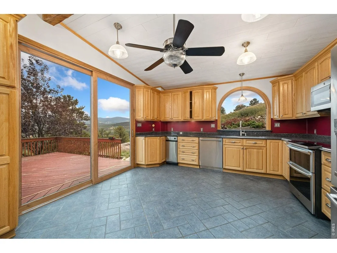 Photo of 697 N Beaver Rd