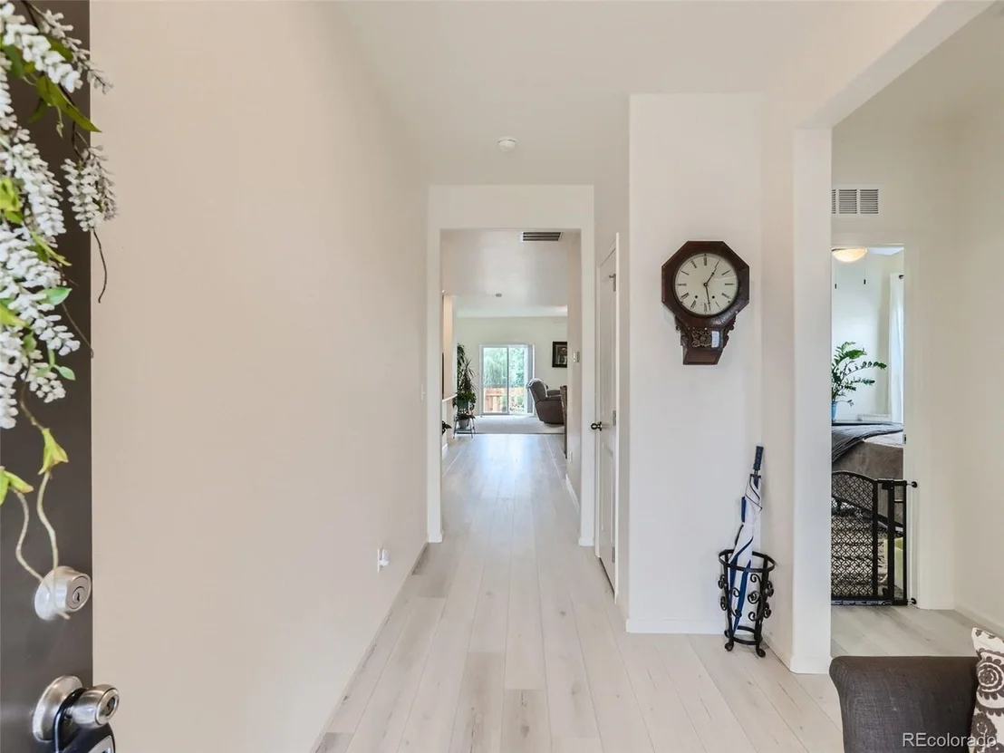 Photo of 7204 Ellingwood Ave