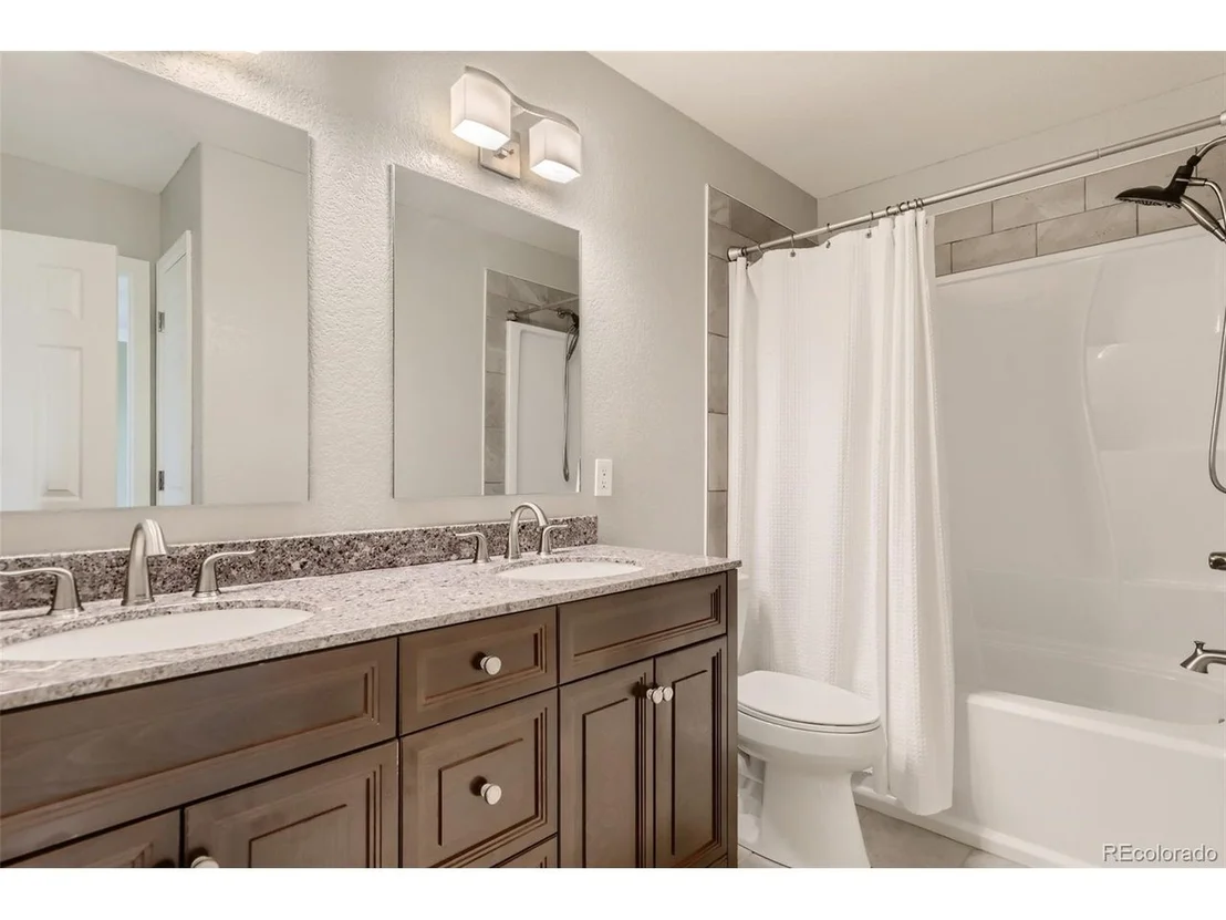 Photo of 4892 Yates Cir