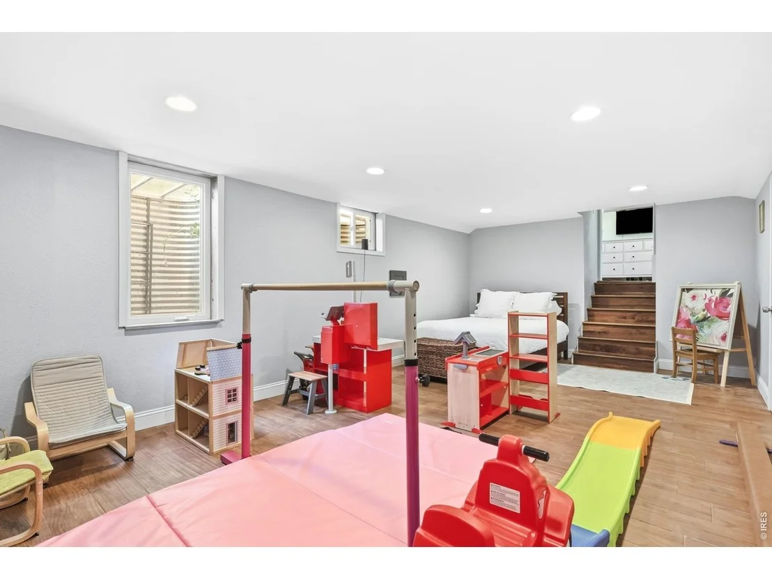 Photo of 14 Princeton Cir