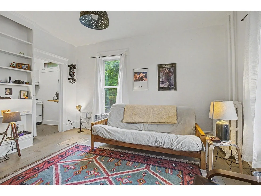 Photo of 1044 Maxwell Ave