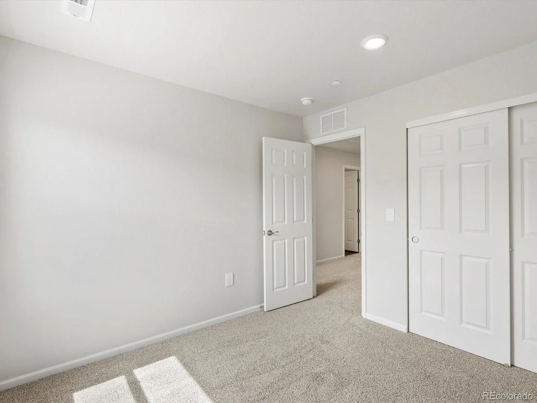 Photo of Unit 2 at 1600 Riverplace Dr