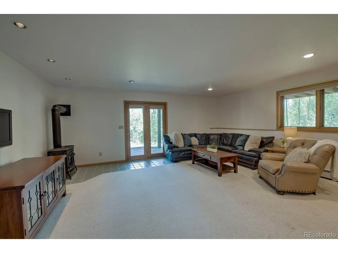 Photo of 102 Thimbleberry Way