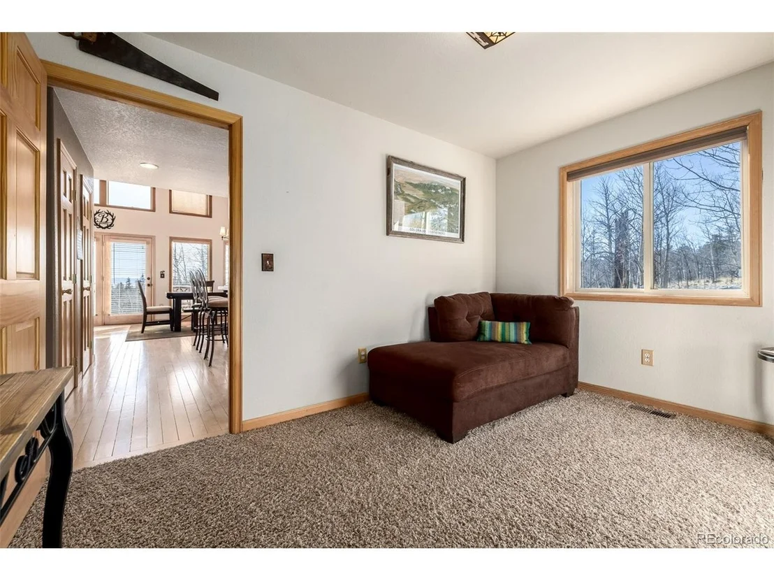 Photo of 60 Idaho Ct