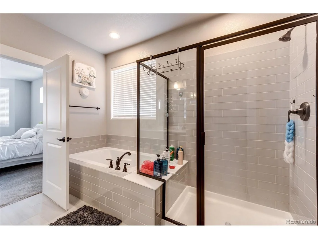 Photo of 5183 Long Dr