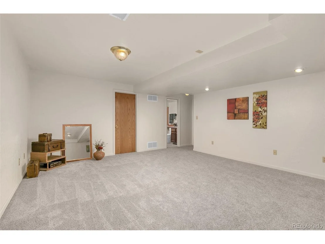 Photo of 162 48th Ave
