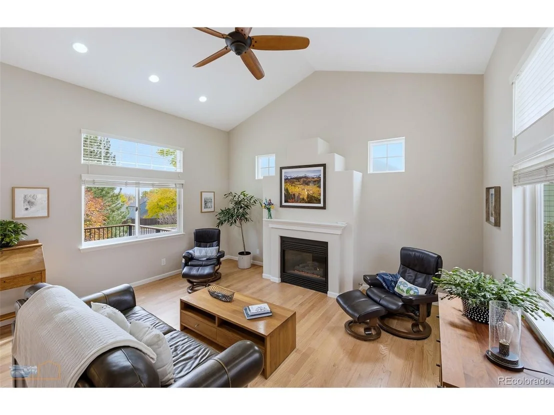 Photo of 592 Spruce Cir