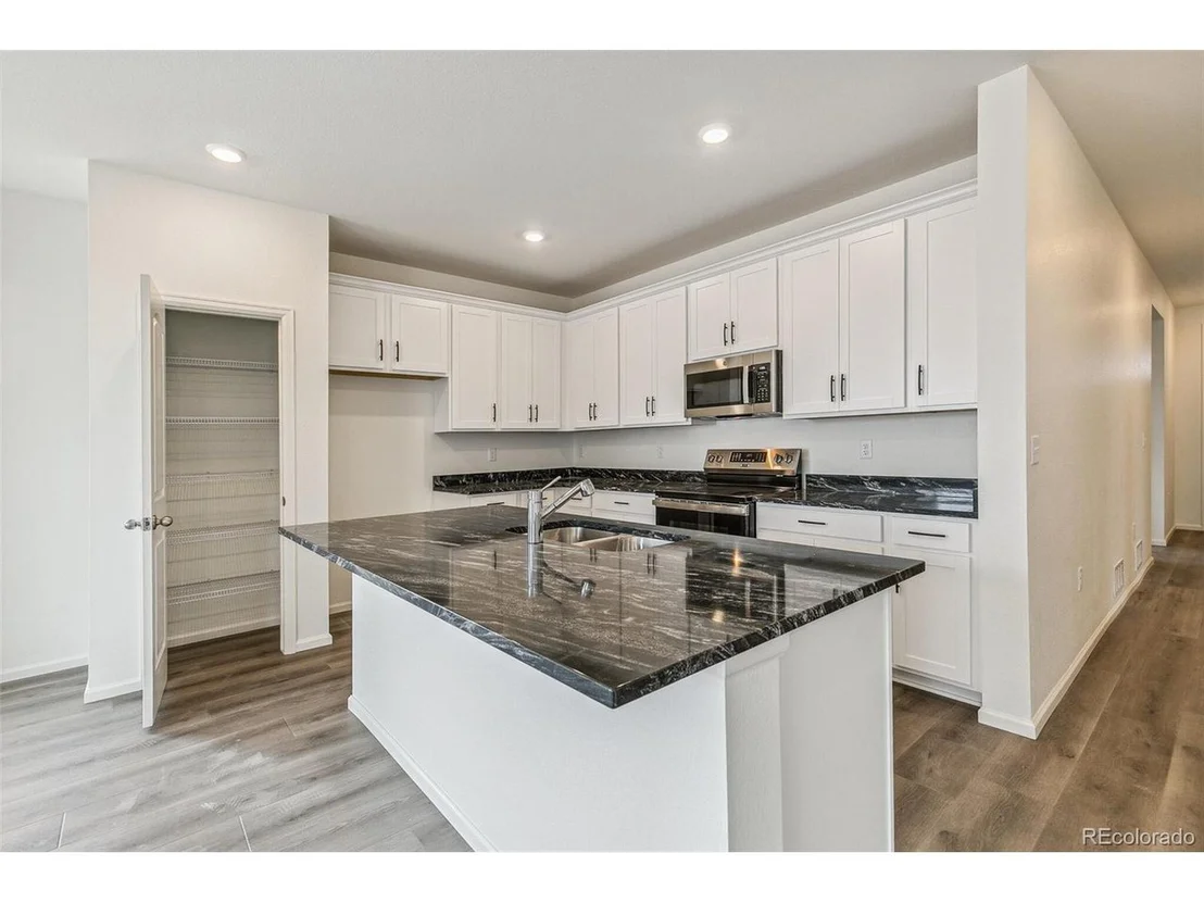 Photo of 1613 Bloom St