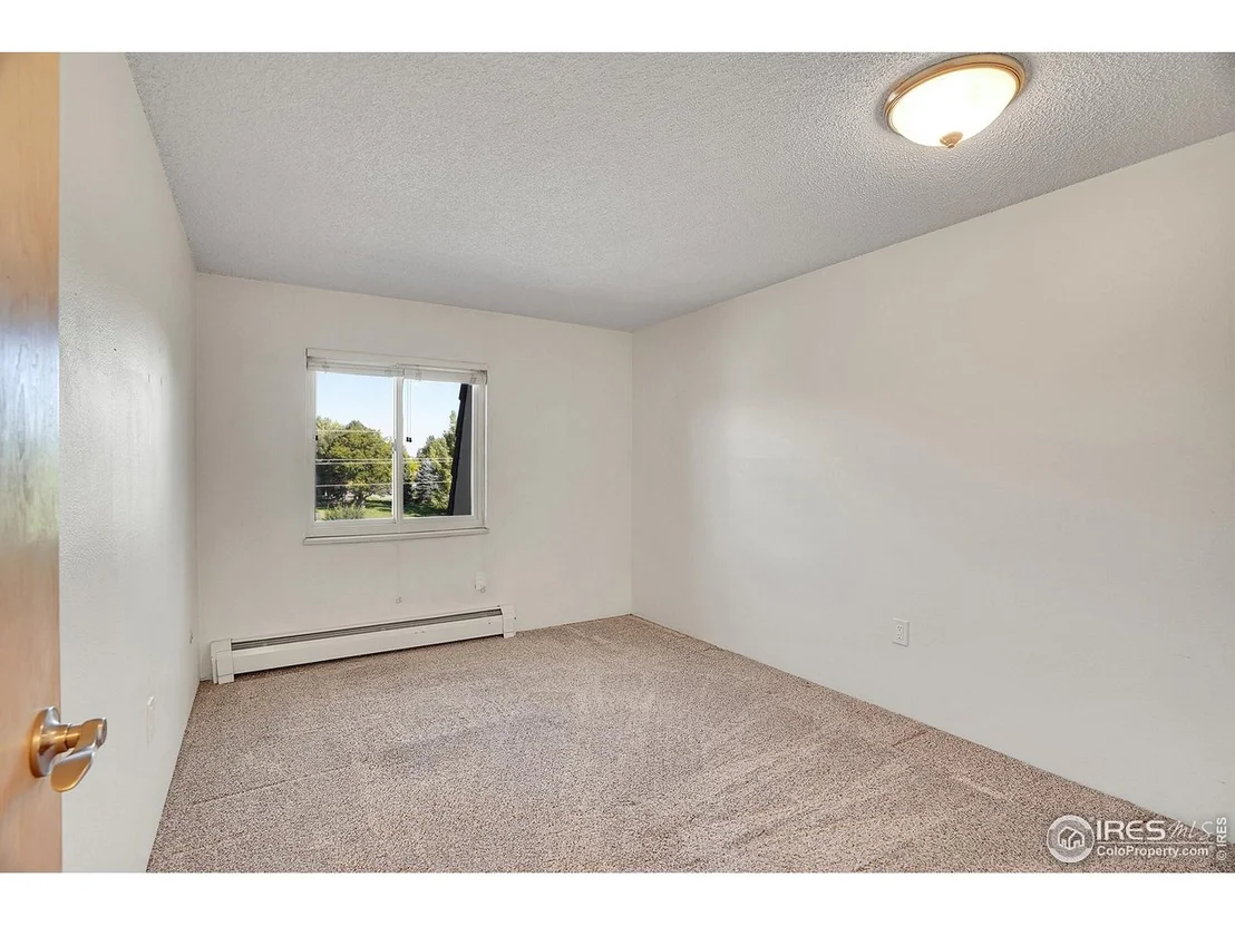 Photo of Unit 303 at 3150 Iris Ave