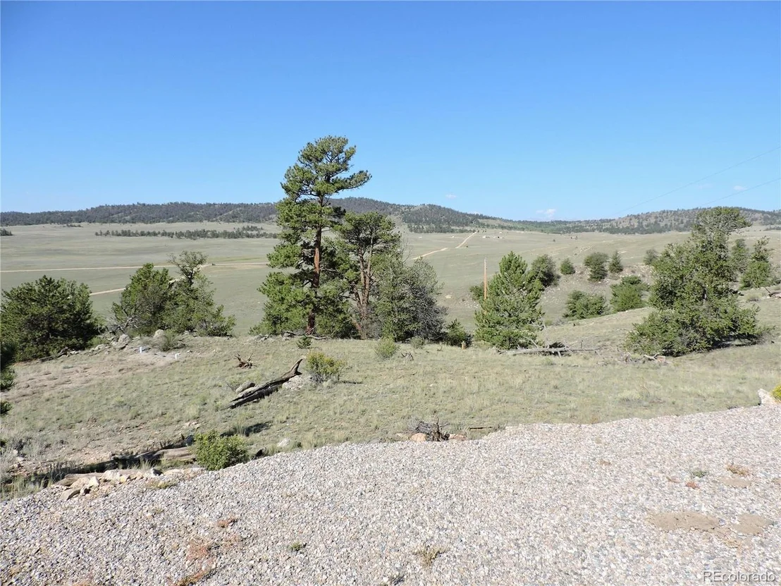 Photo of 640 Arapaho Trl