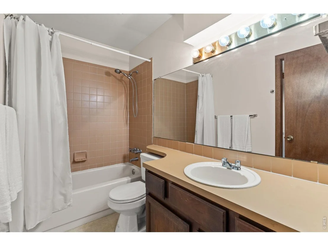 Photo of 2913 Eindborough Dr