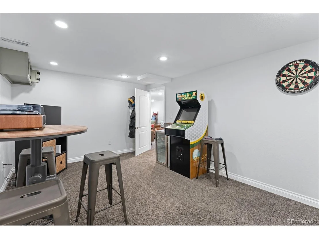 Photo of 6518 W 70th Pl