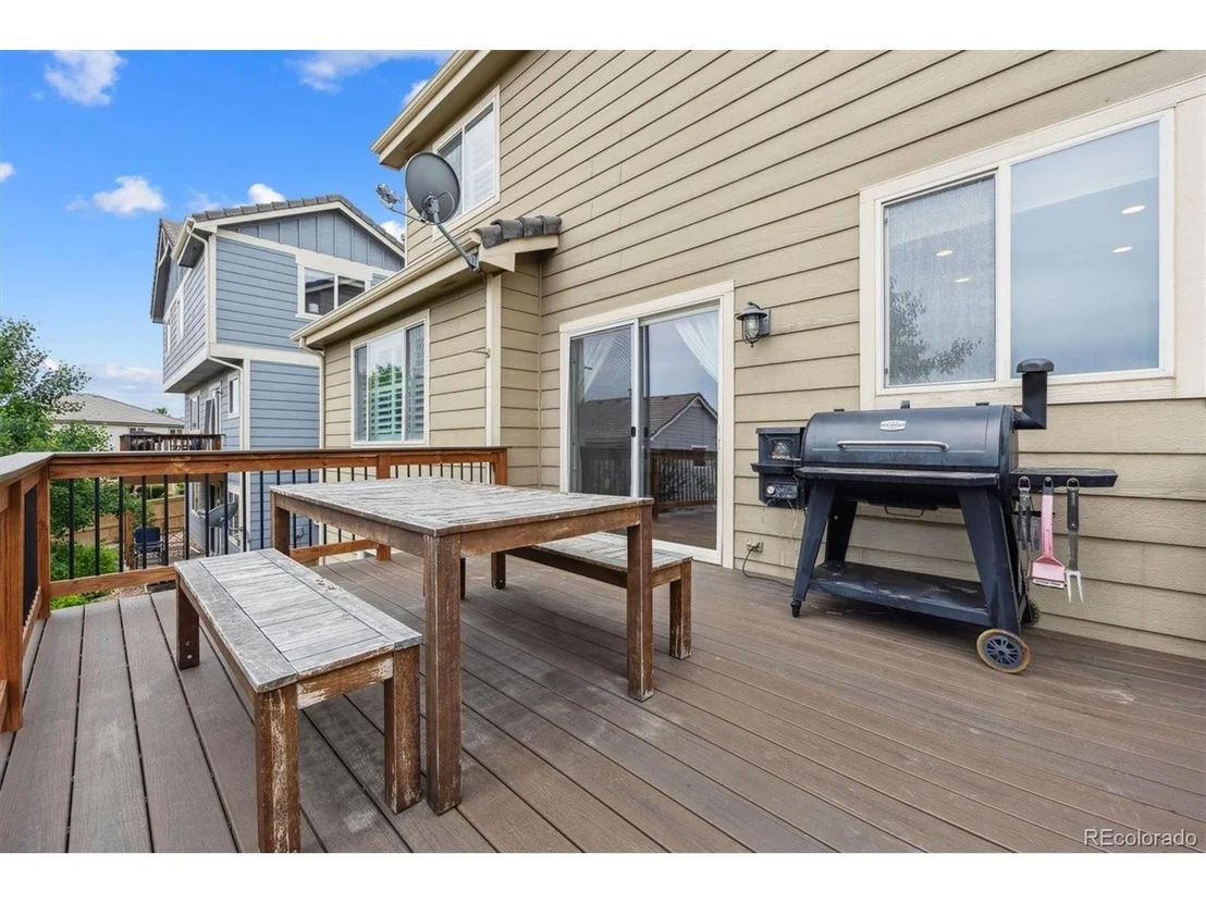 Photo of 10535 Laurelglen Cir