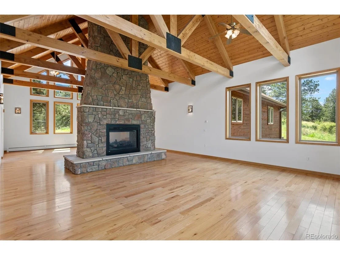 Photo of 1661 Old Stagecoach Rd