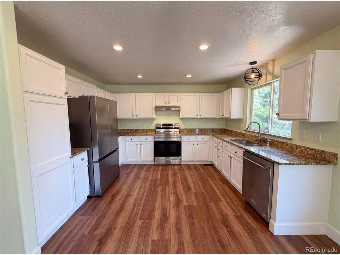 Photo of 9624 Crosspointe Dr