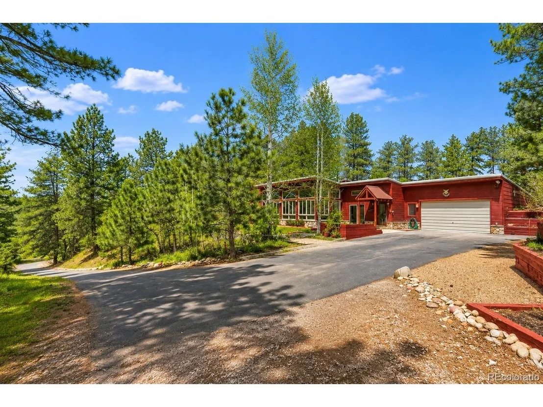 Photo of 720 N Bluff Dr