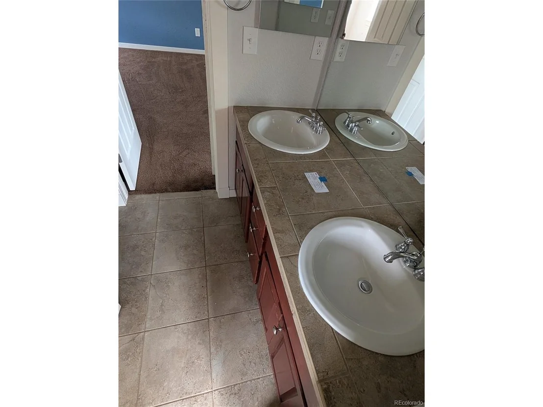 Photo of 4590 Pleasant Valley Cir
