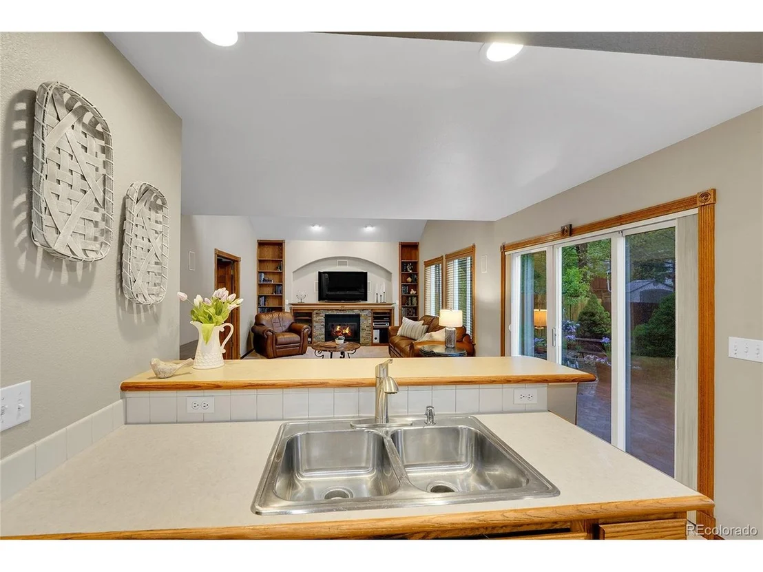 Photo of 1101 Ridgeview Cir