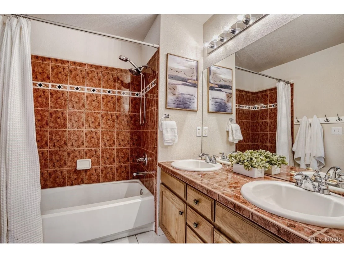 Photo of 2826 Blue Jay Way