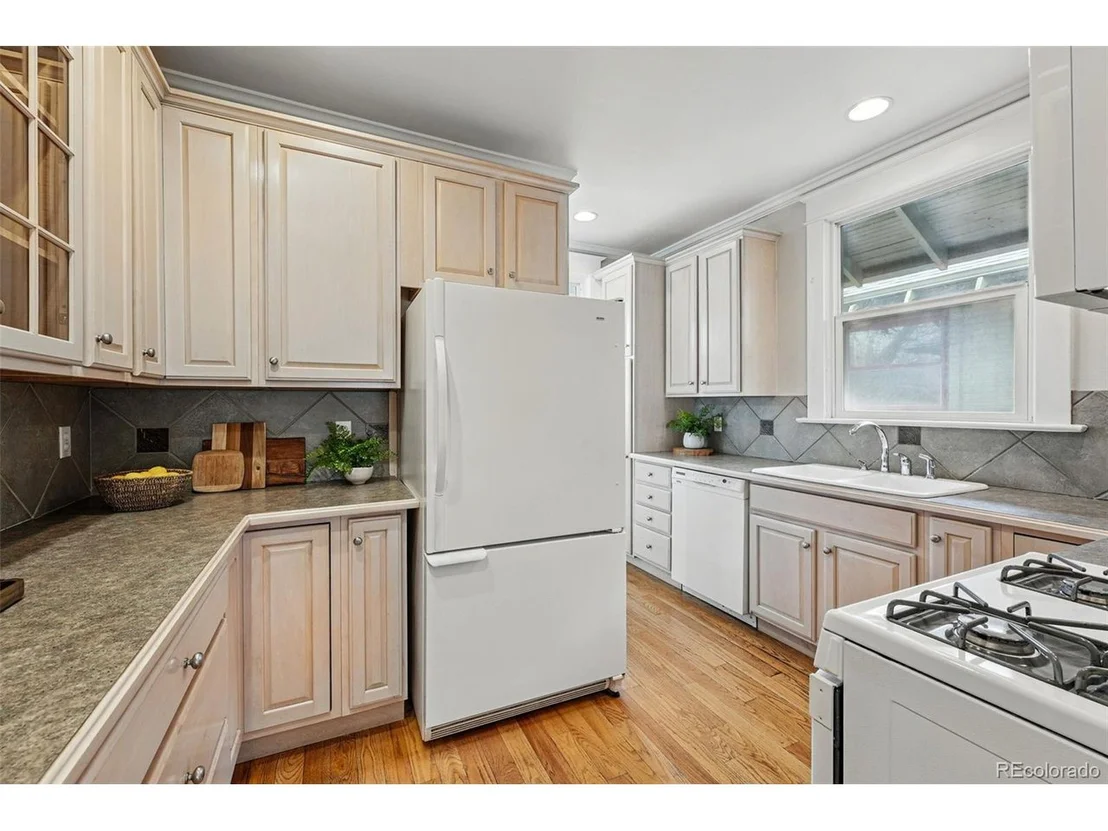 Photo of 618 Adams St