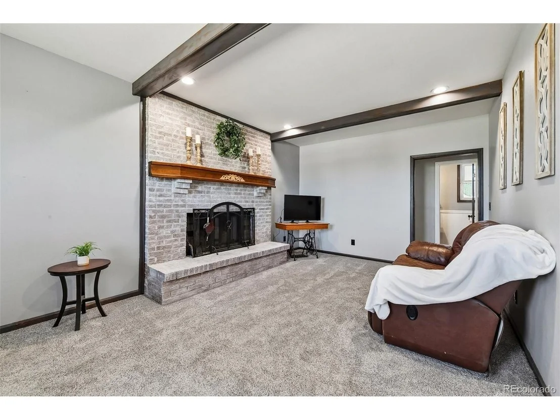 Photo of 17781 Sunset Ln