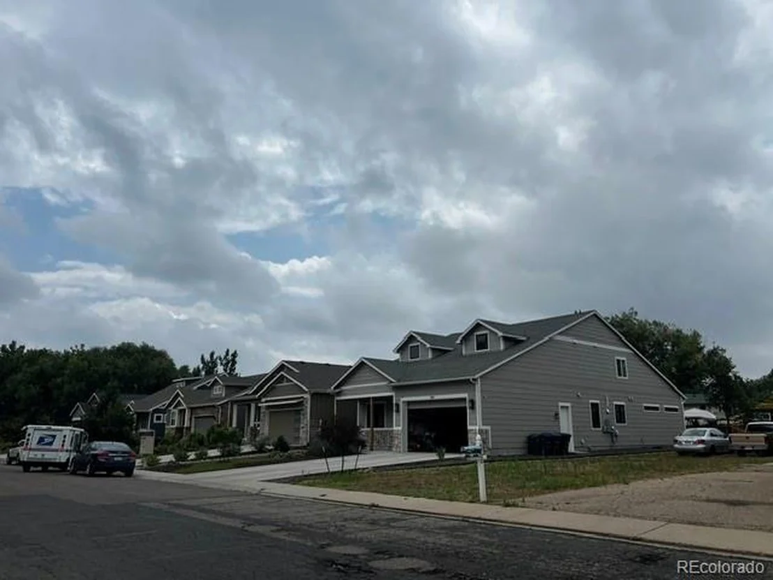Photo of Unit B at 1118 Centaur Cir