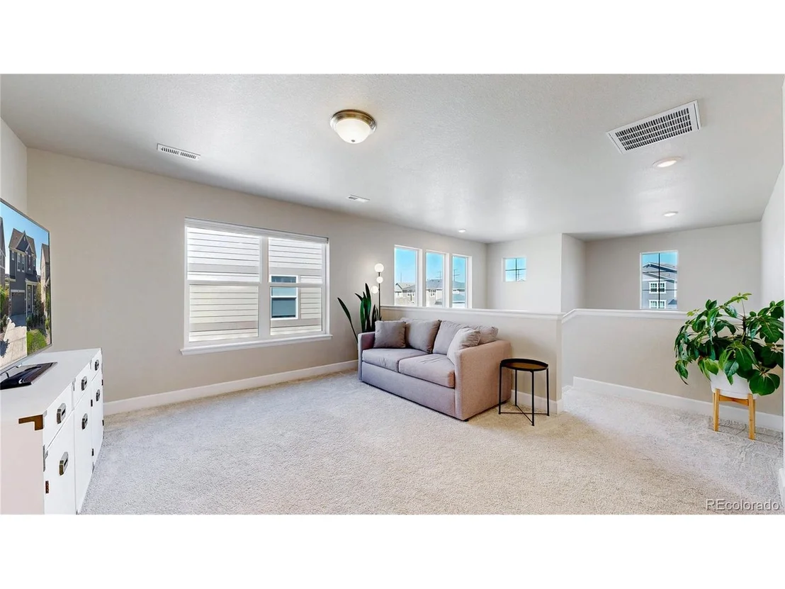 Photo of 416 Hyde Park Cir