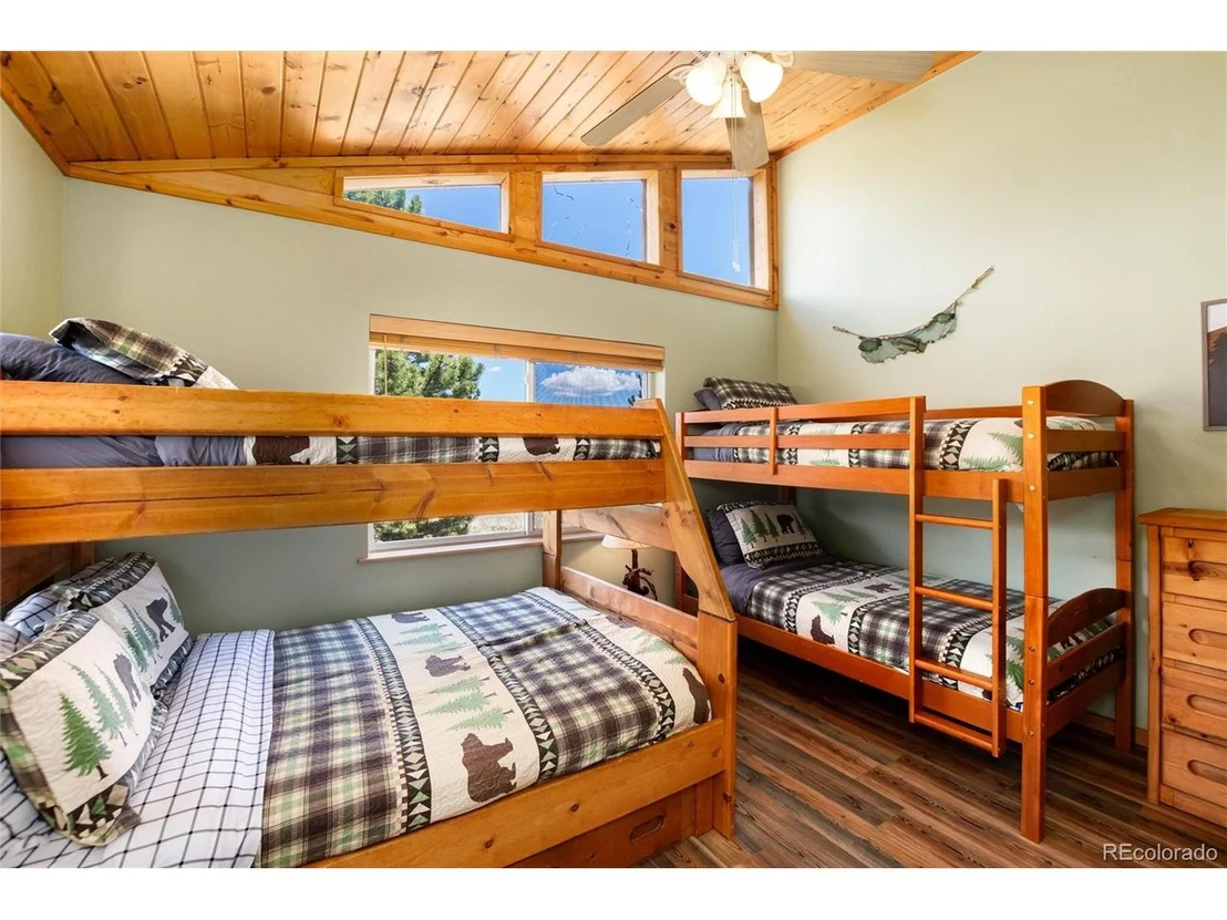 Photo of 1301 Sheep Ridge Rd