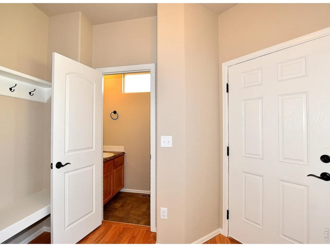 Photo of 2424 Juno Ln