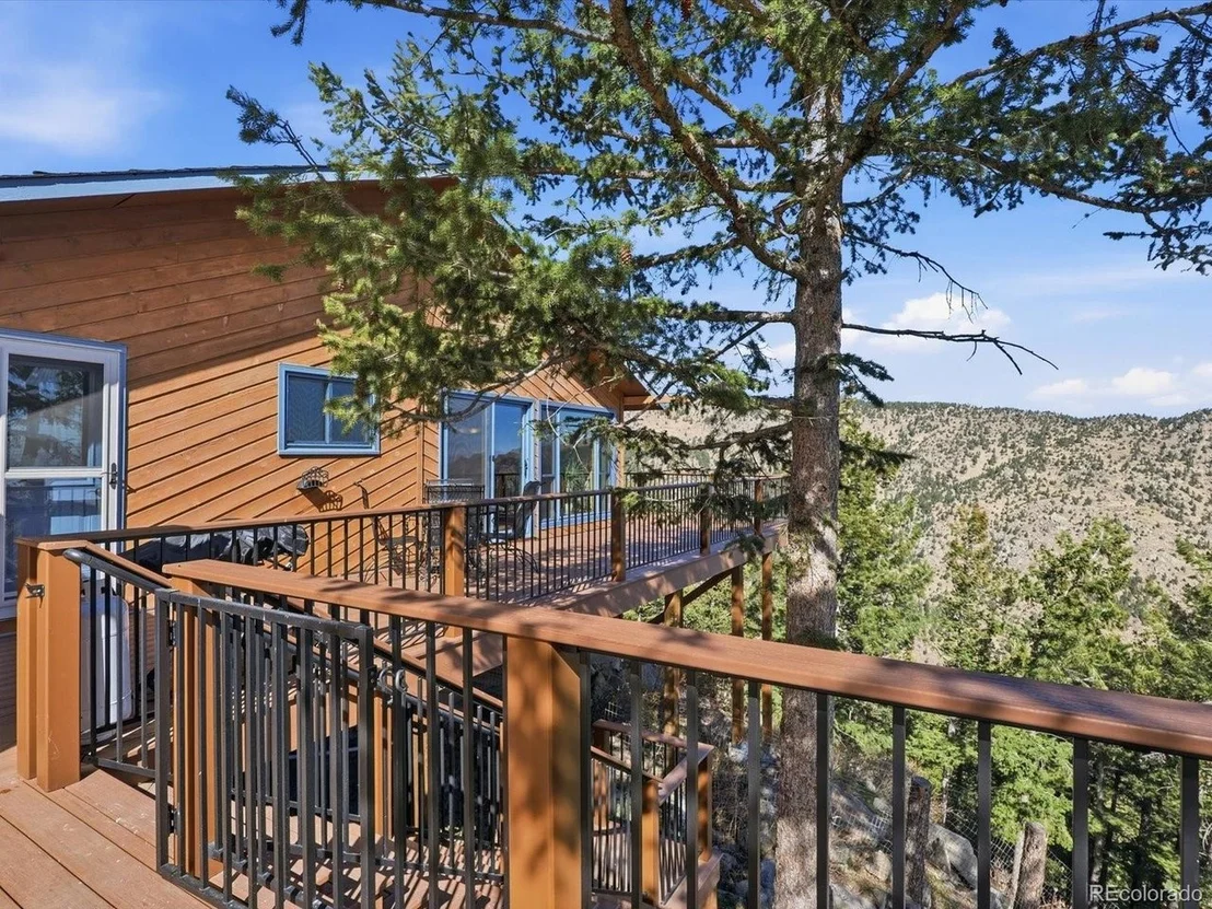 Photo of 345 Deer Trail Cir