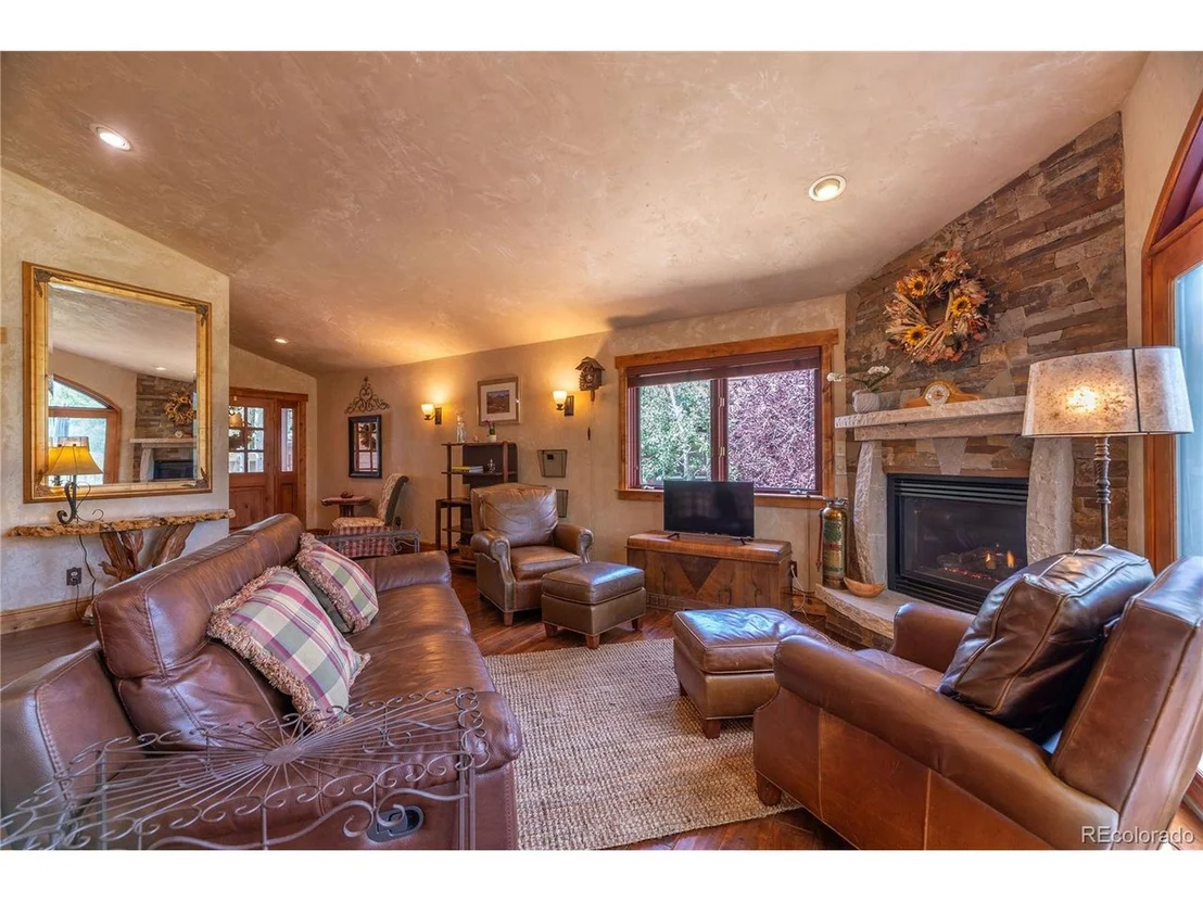 Photo of 432 Bighorn Cir