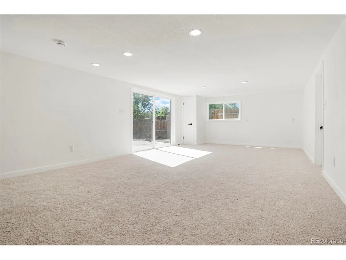 Photo of 710 Deframe St