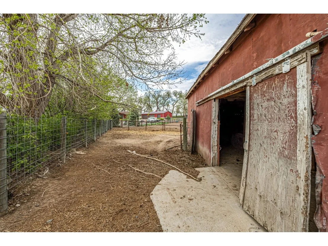 Photo of 40078 County Road 23