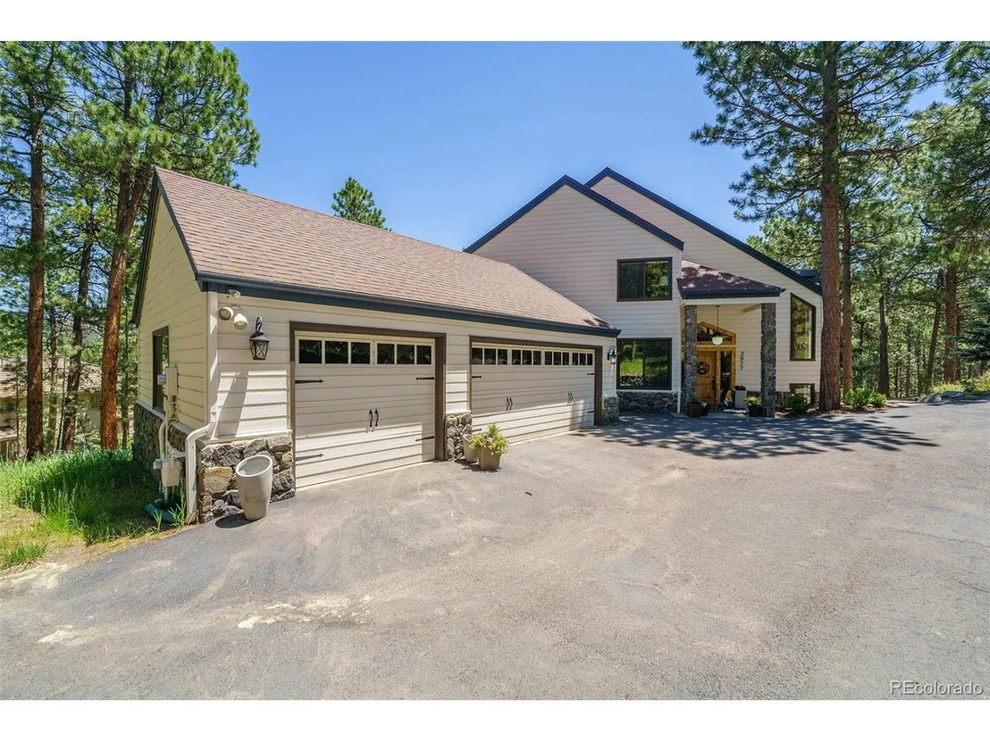 Photo of 2977 Keystone Dr