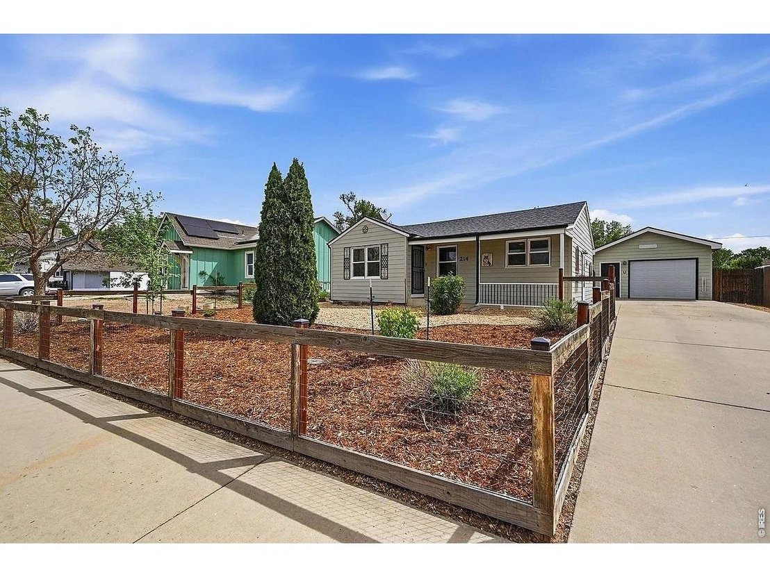 Photo of 214 17th Ave