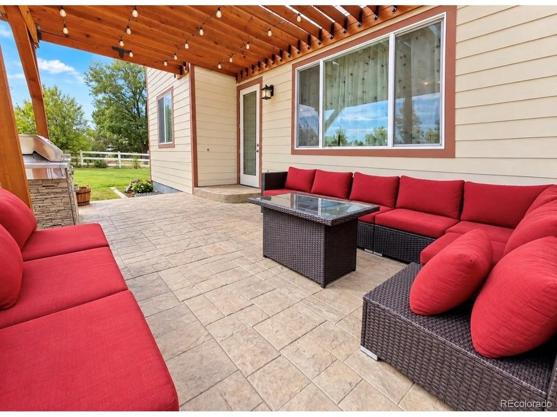 Photo of 360 Linden Oaks Dr