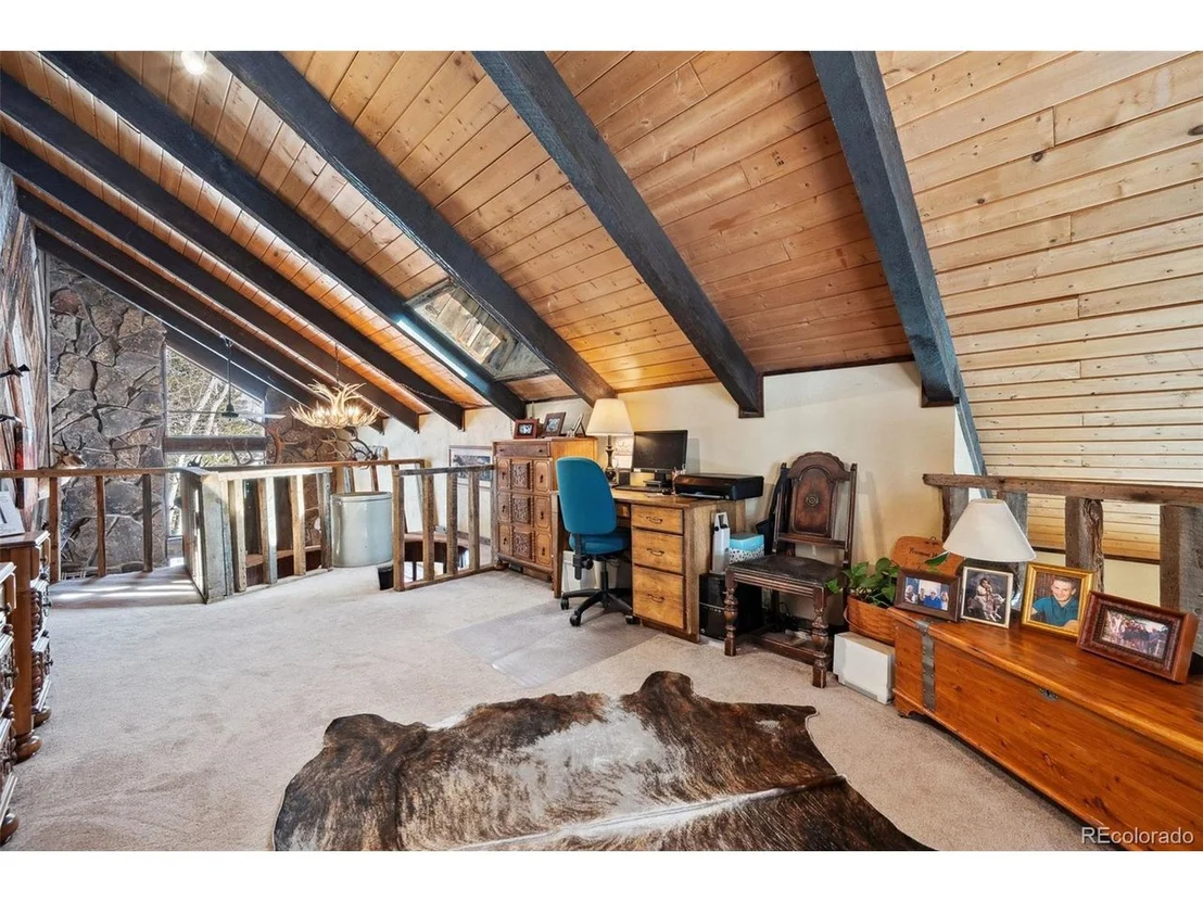 Photo of 266 Lodgepole Dr