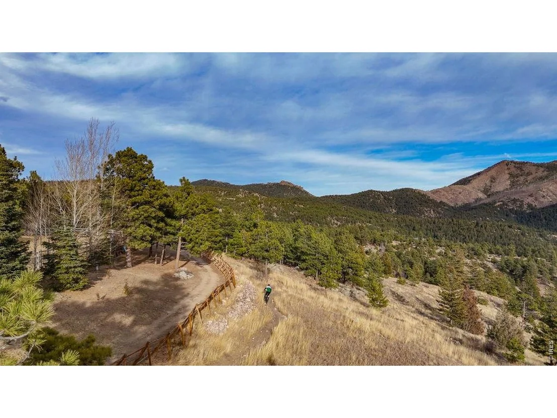 Photo of 7321 Flagstaff Rd