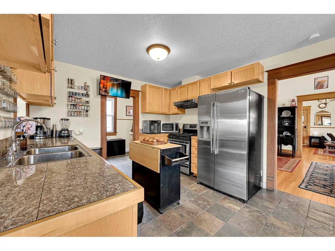 Photo of 1401 3rd Ave