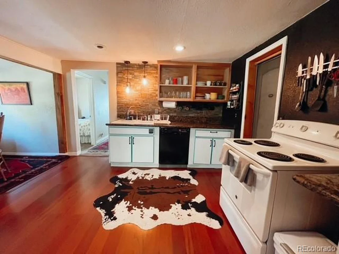Photo of 5216 Fourmile Canyon Dr