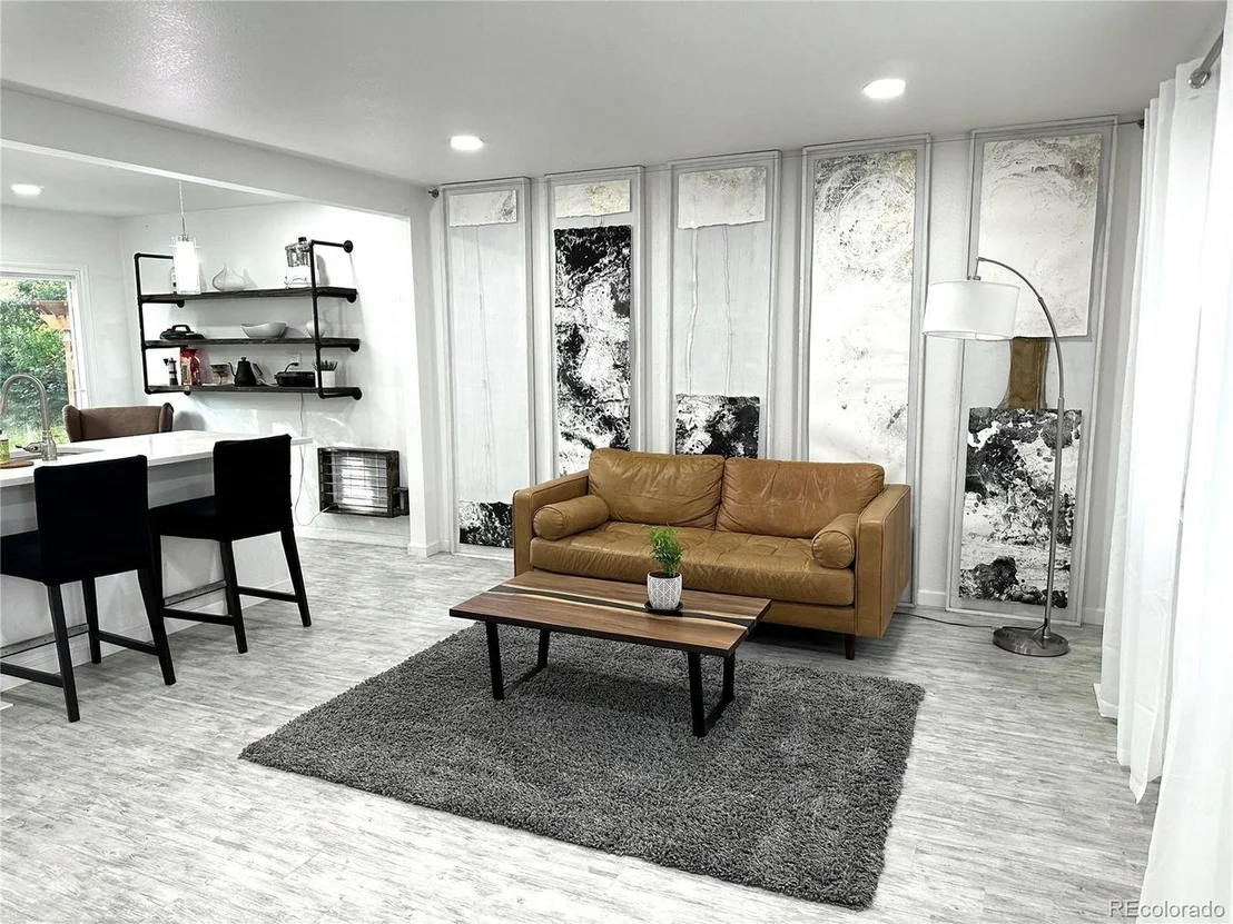 Photo of 8217 Explorador Calle