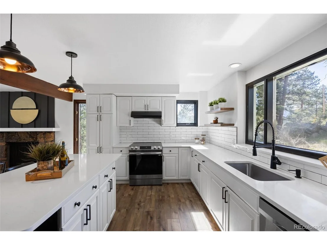 Photo of 4800 Forest Hill Rd