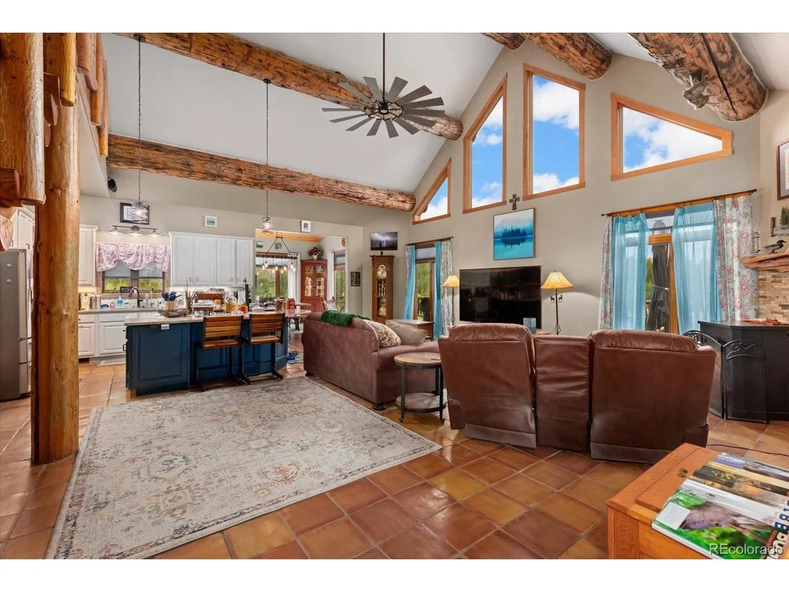 Photo of 40 Bear Ridge Rd
