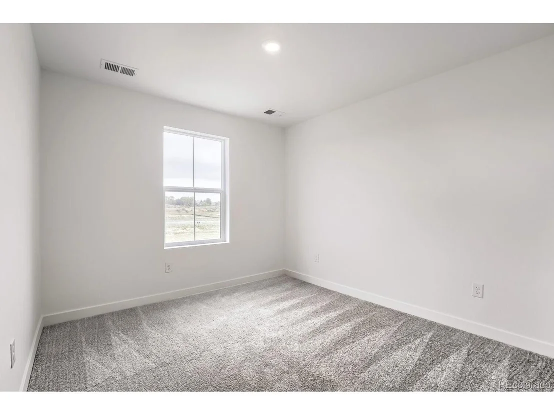 Photo of 1710 Drumming Dr