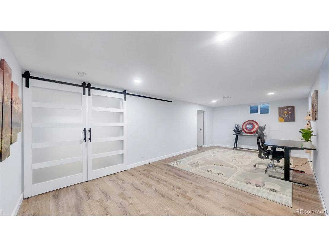 Photo of 9420 Ridge Rd