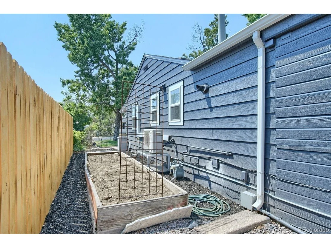 Photo of 6865 W 55th Pl