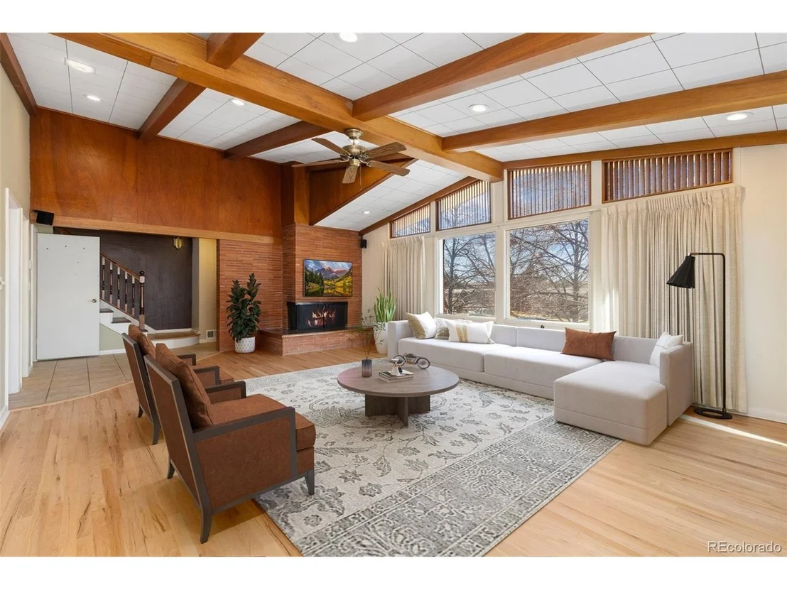 Photo of 2318 Sunset Ln