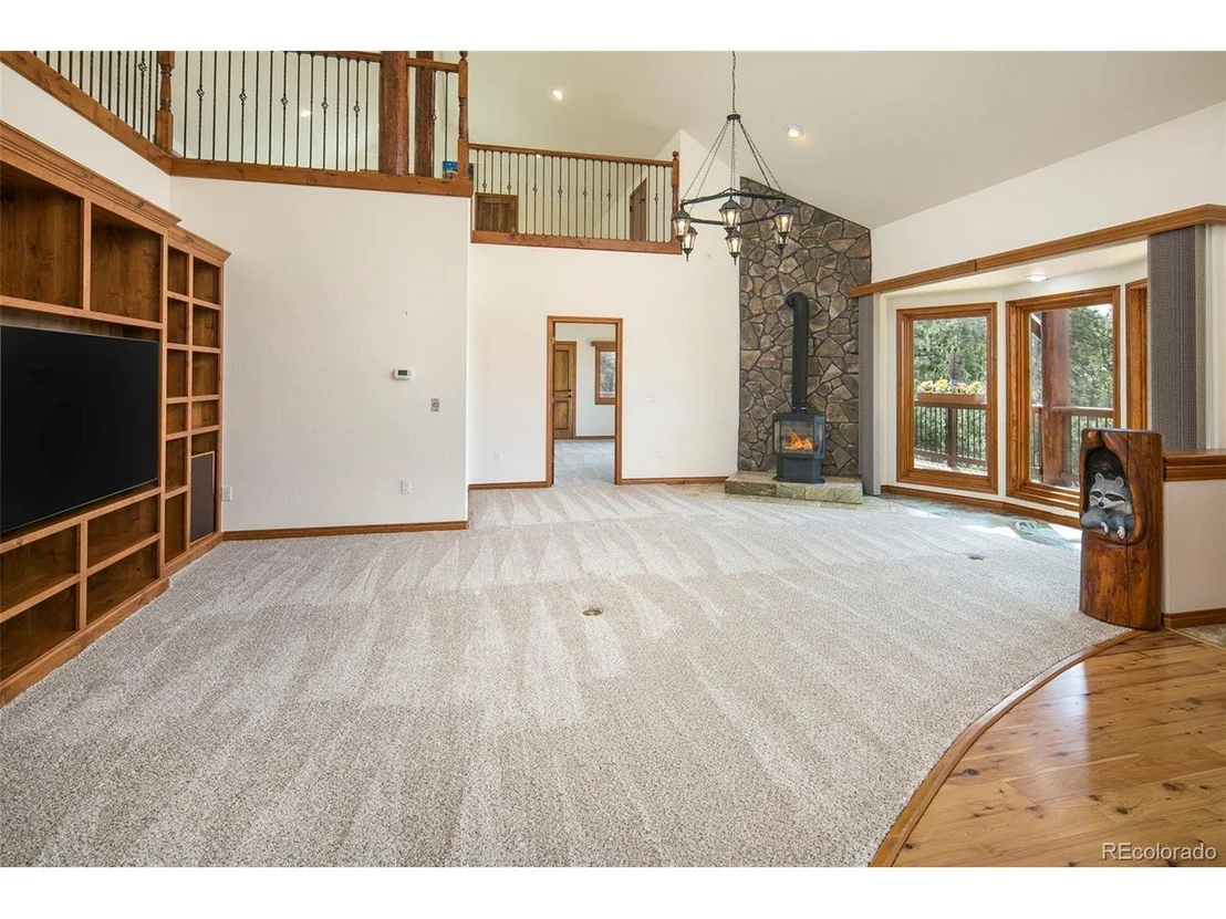 Photo of 25811 Rampart Ln