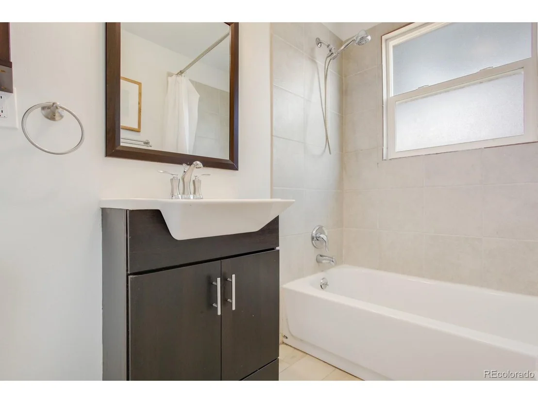 Photo of 3473 W 9th Ave
